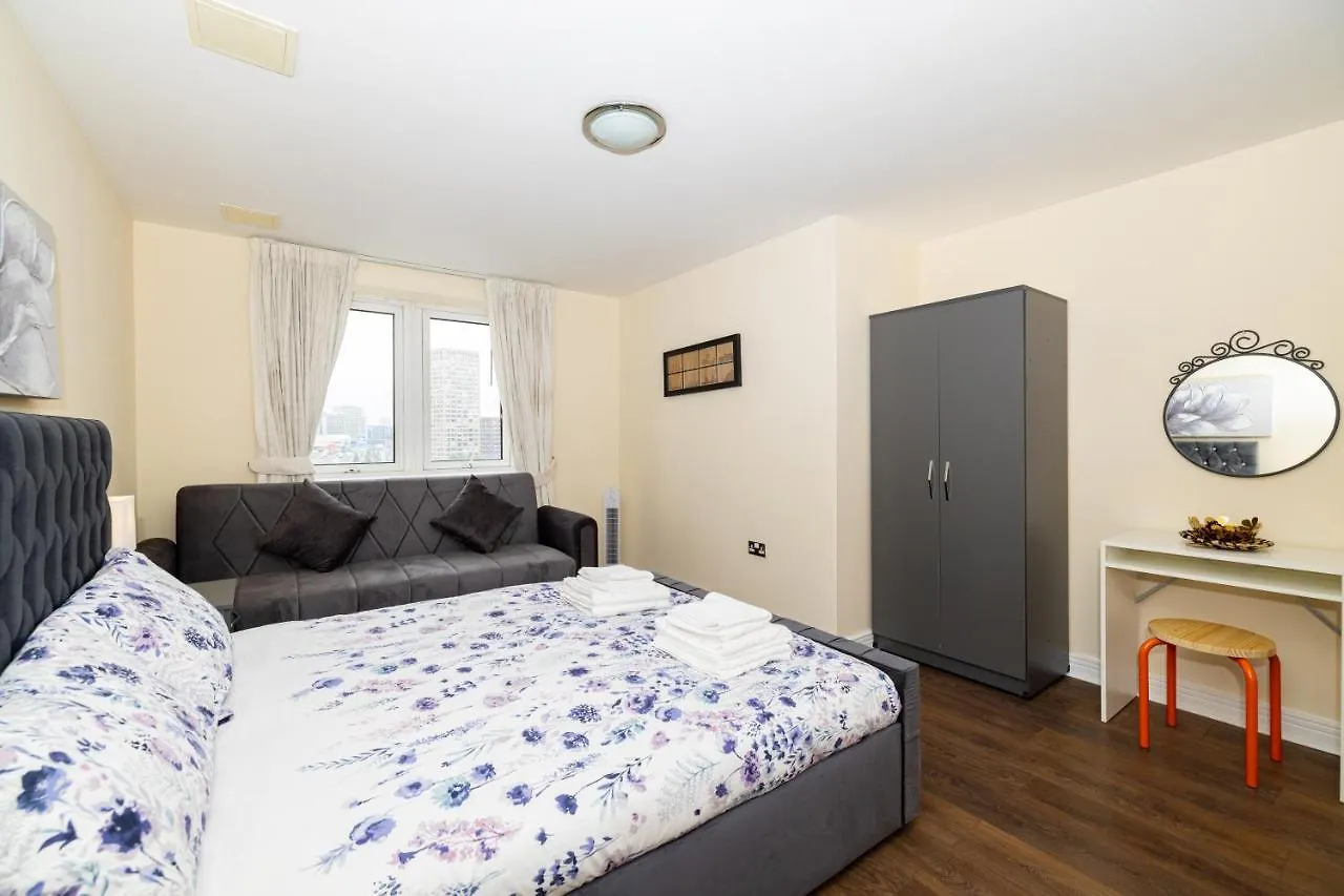 Two Bed Apartment Near Canary Wharf Londýn 0*,