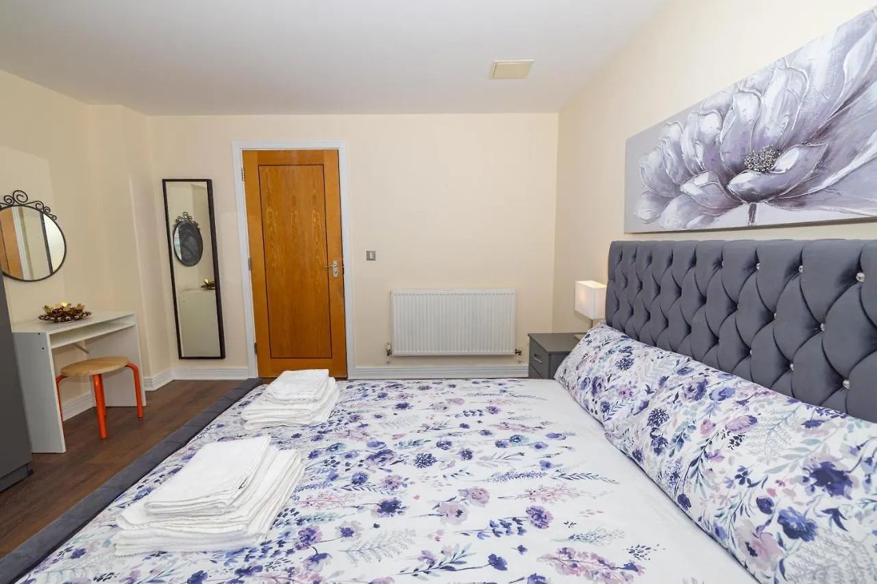 Two Bed Apartment Near Canary Wharf Londýn Velká Británie